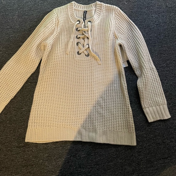 Design Lab Sweater - Picture 2 of 5